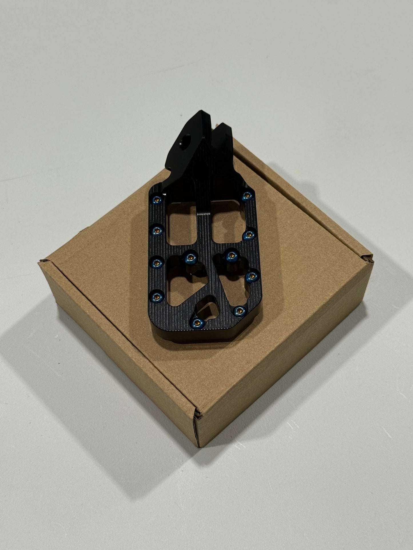 Pegs
