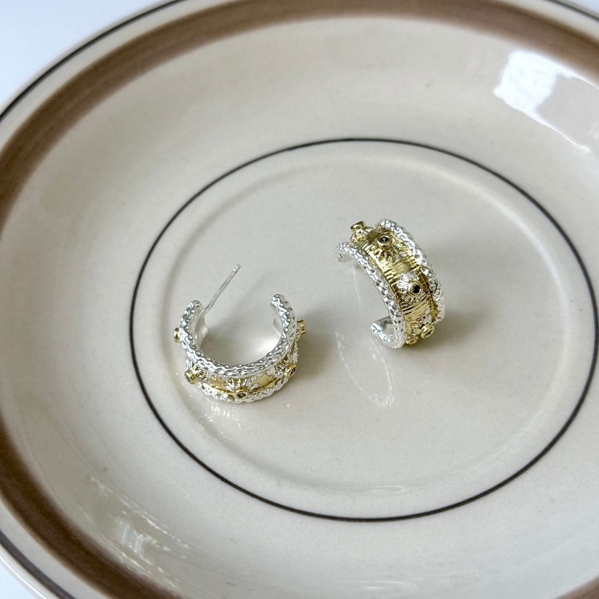 Gold And Silver Color Matching C-shaped Brushed Ring Earrings
