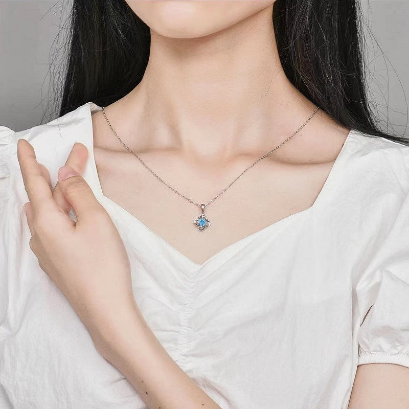 Necklace Female Clover Ocean Heart Suit