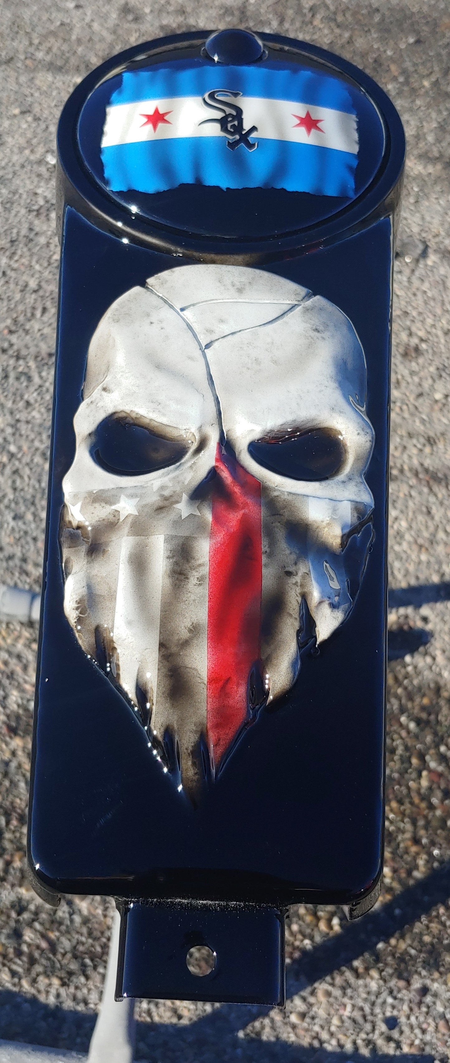 3D skull flag console