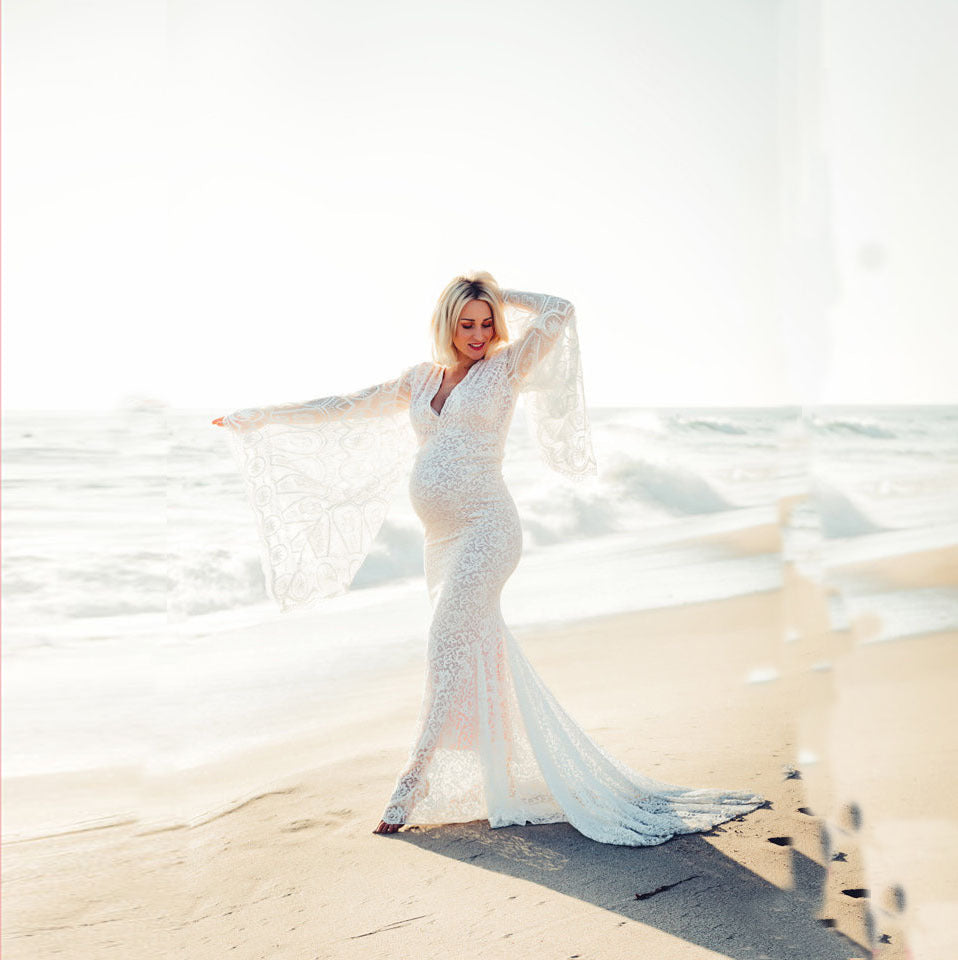 Sexy Deep Flared Sleeves Lace Tight Wedding Dresses