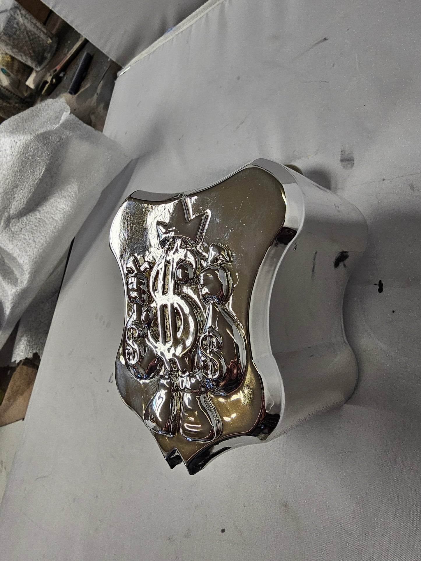 3D money horn cover