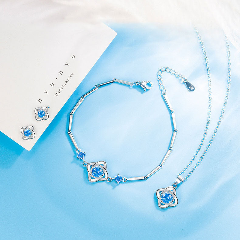 Necklace Female Clover Ocean Heart Suit