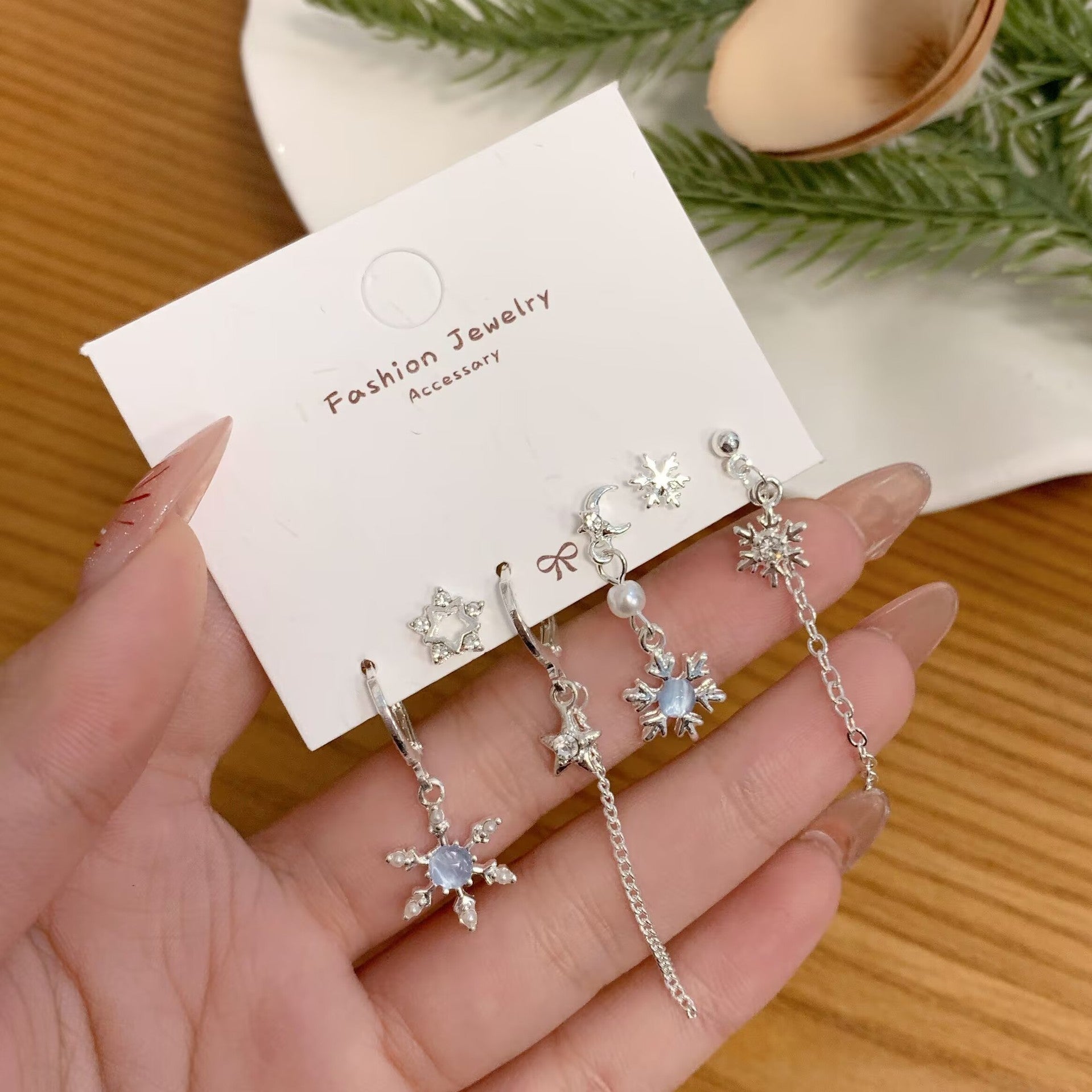 Minimalist Personality Love Butterfly Ear Clip Suit Female