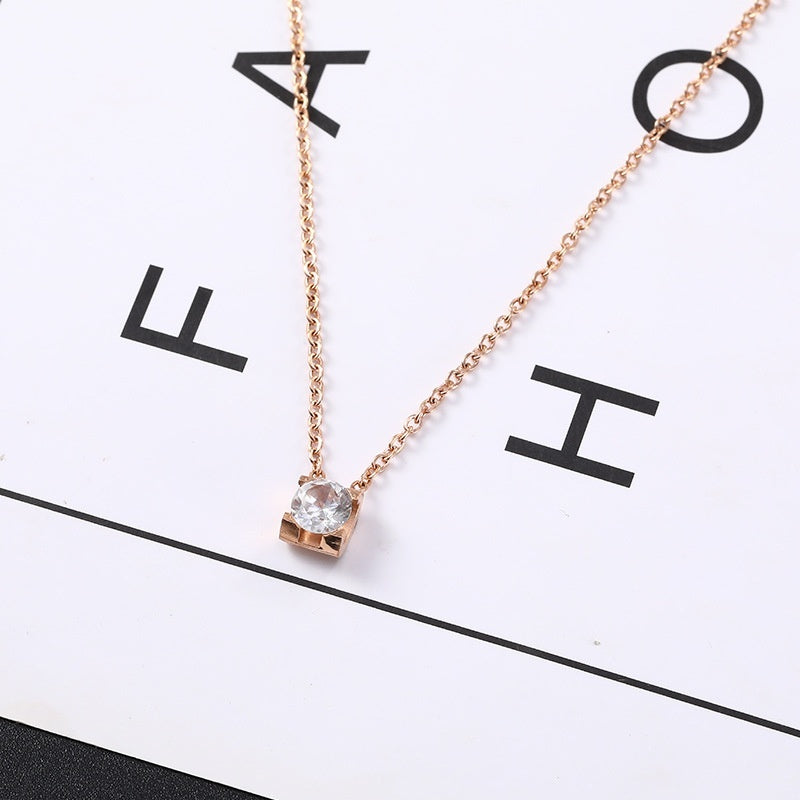 Simple Four-claw Single Diamond Pendant Female Temperament Titanium Steel Necklace