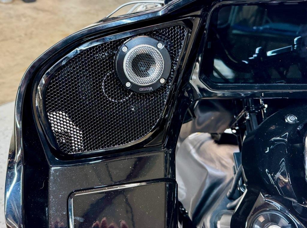 2024+ Road Glide with Diamond speakers grill covers set