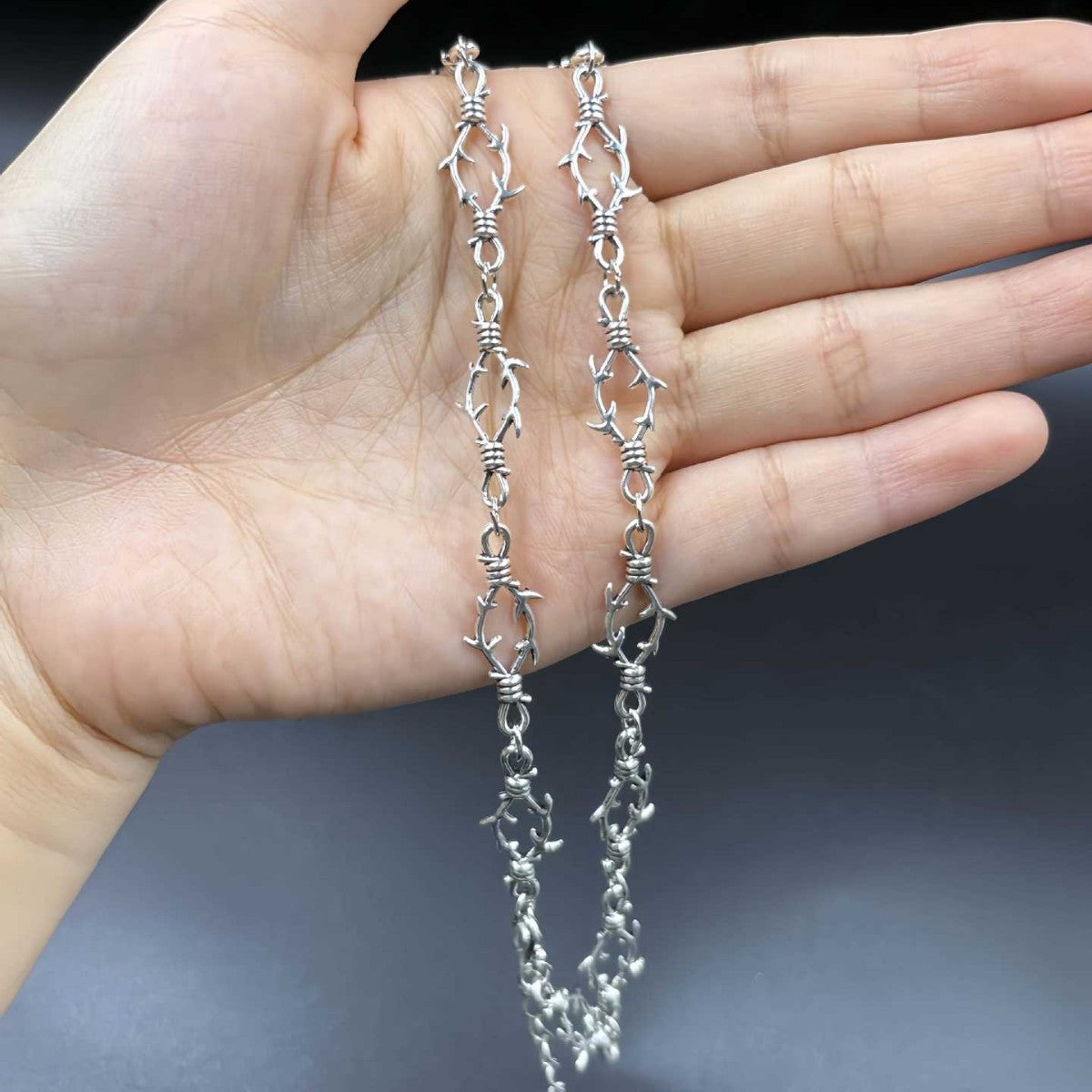Gothic Punk Thorns And Thorns Necklace Clavicle Chain