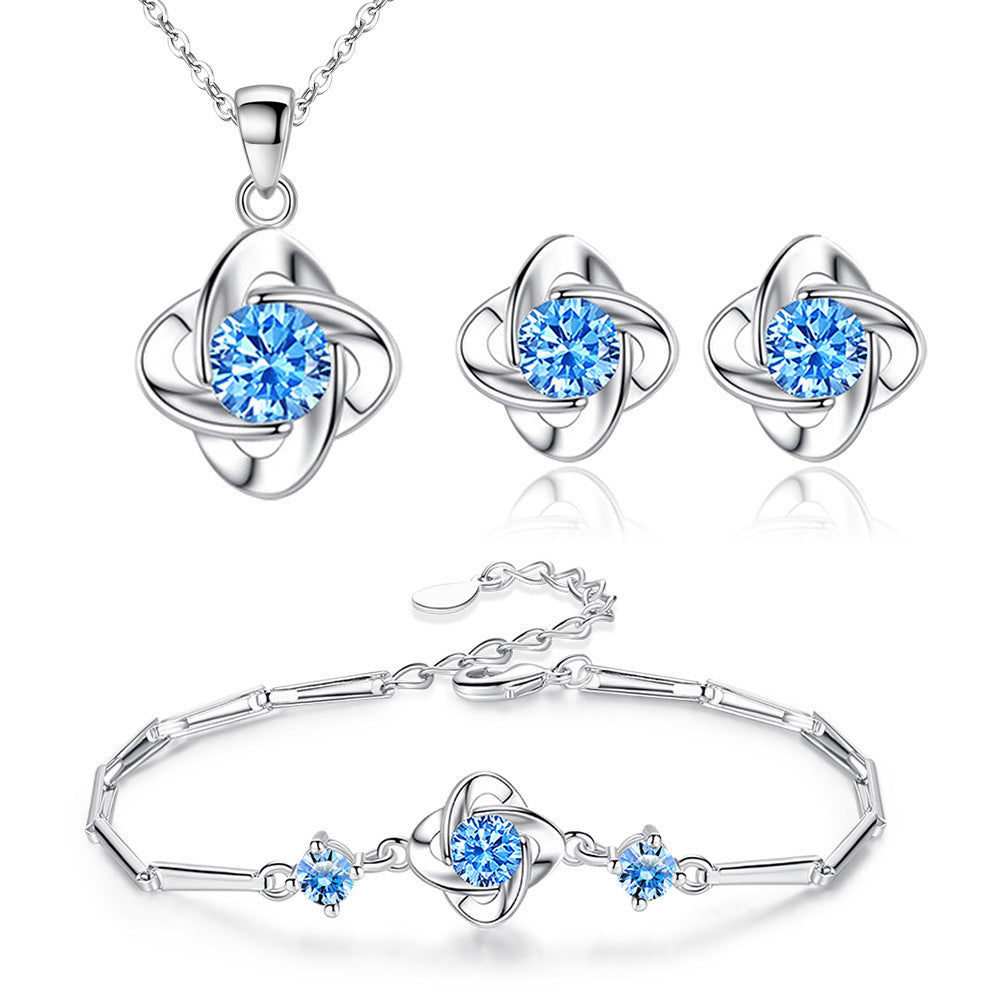 Necklace Female Clover Ocean Heart Suit