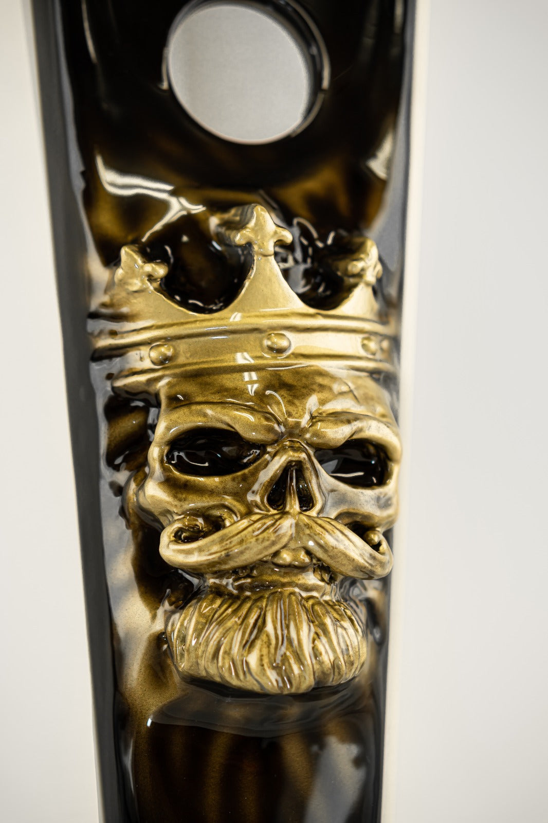 3D skull king themed Road King console