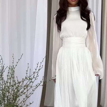 Style Round Neck Waist Trimming Pleated Dresses