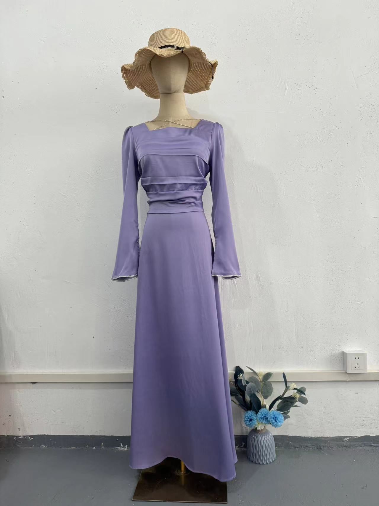 Spring Diamond Studded Hand Ribbon Design Long Sleeve Satin Dresses