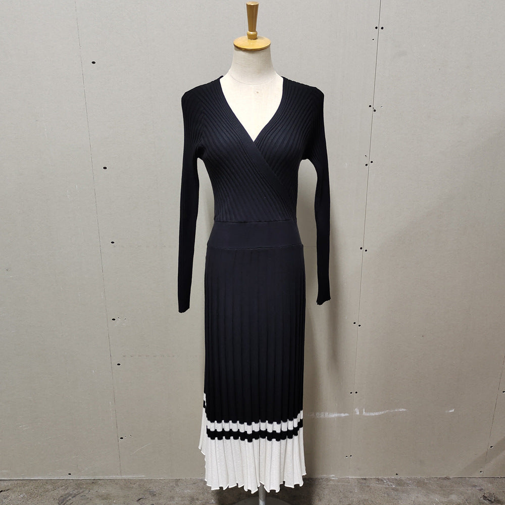 Women's Elegant Long-sleeved Wrapped Chest Mid-length Knitted Pleated Dresses