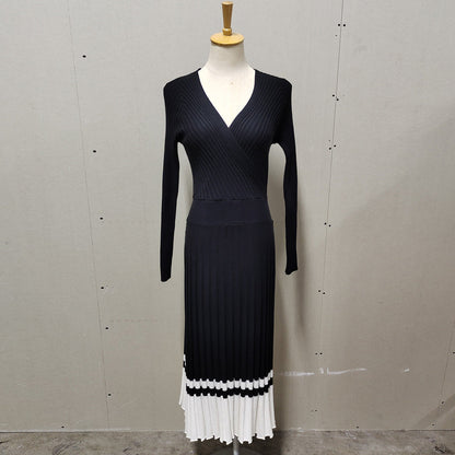 Women's Elegant Long-sleeved Wrapped Chest Mid-length Knitted Pleated Dresses