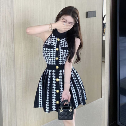 Women's Hot Sleeveless Large Swing Waist Classic Dresses