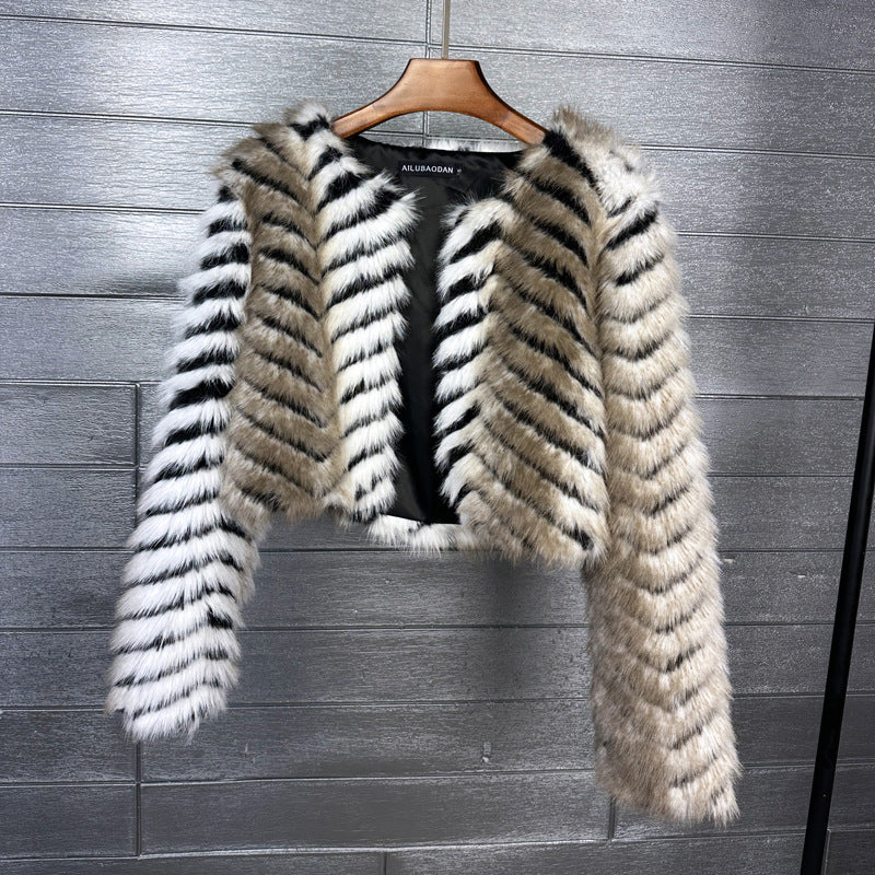 Women's Dyed Pointed Jacquard Faux Fox Imitation Coats