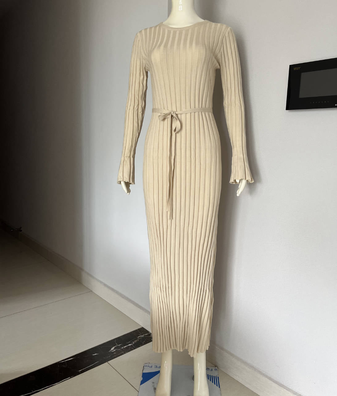 Women's Knitted Dress Casual Waist Tight Round Dresses