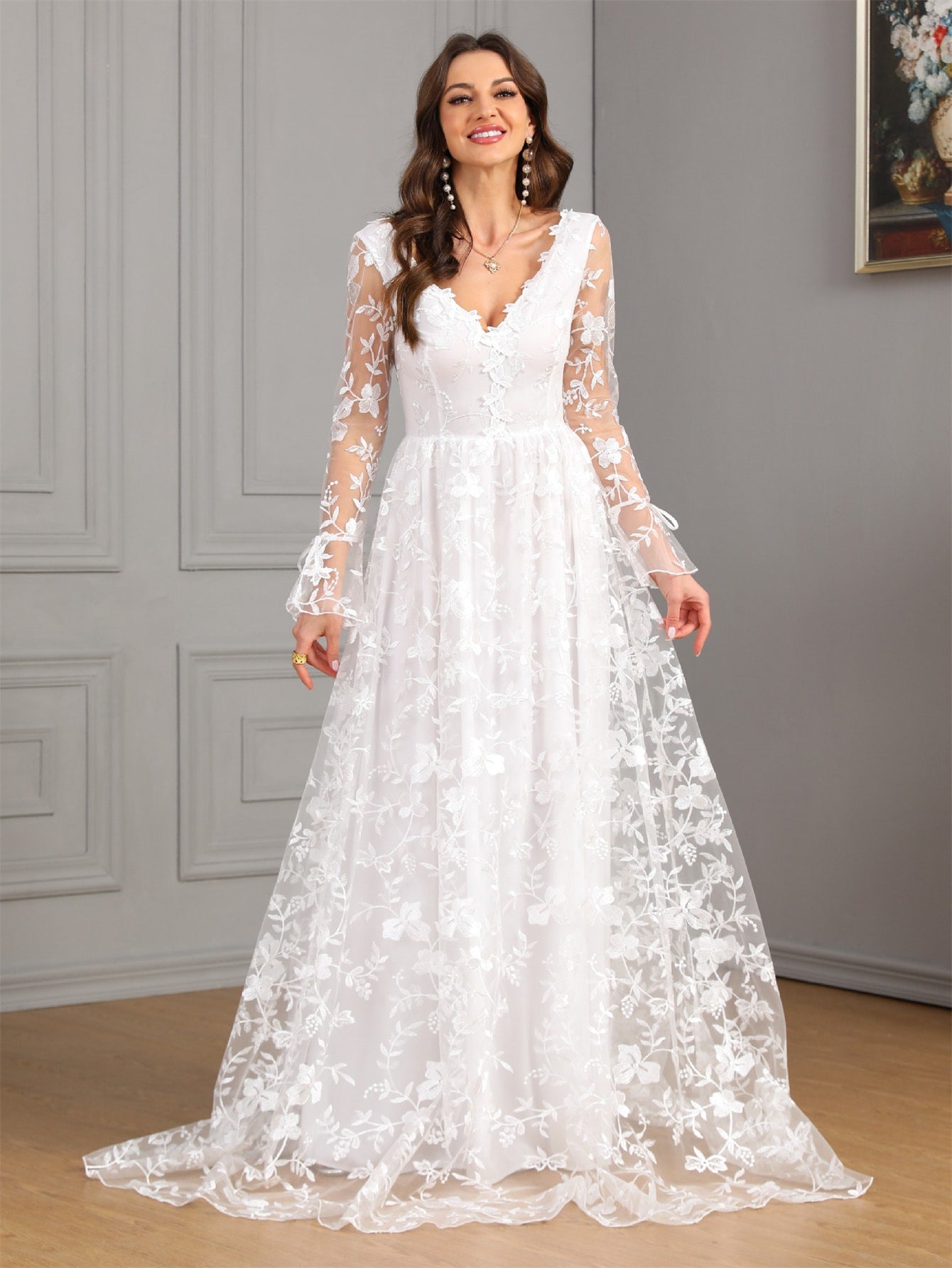 Women's Long Sleeve Swing Trailing Lace Dress Wedding Dresses