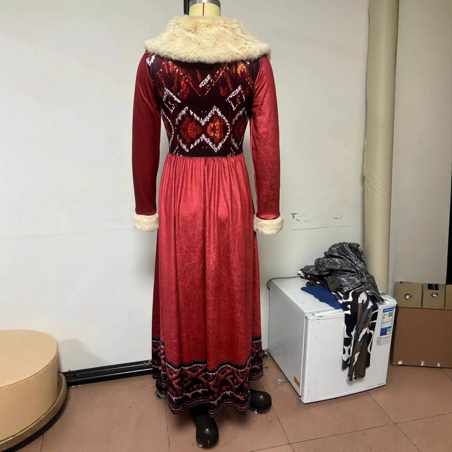 Women's Digital Printed Fur Collar Flannel Long Dresses