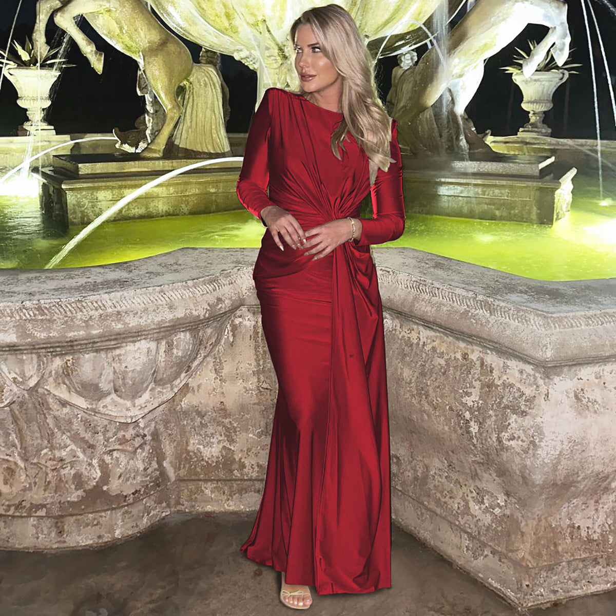 Women's Fashion Temperament Slim Fit Round Neck Dresses