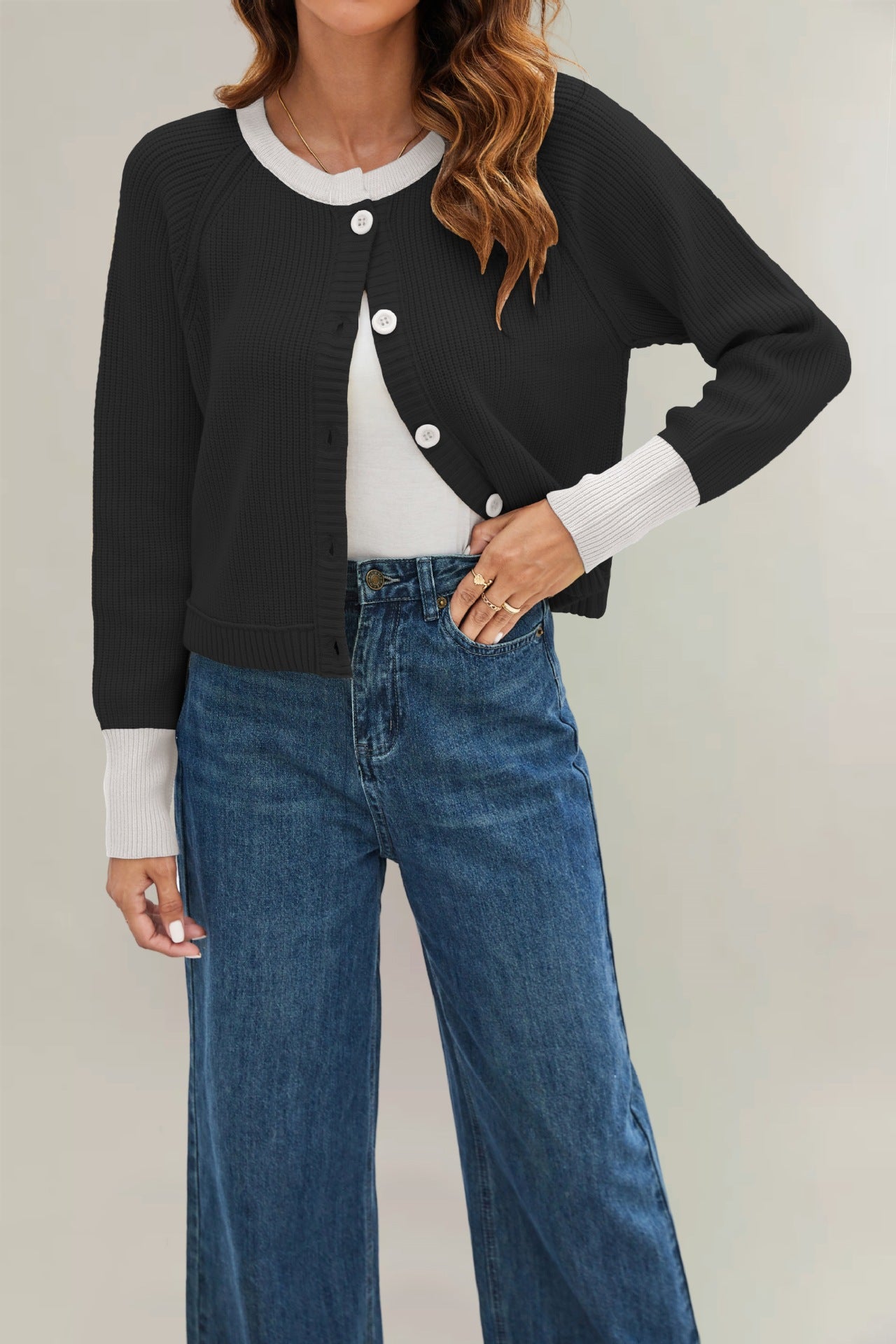 Women's Single Row Button Contrast Color Knitted Sweaters