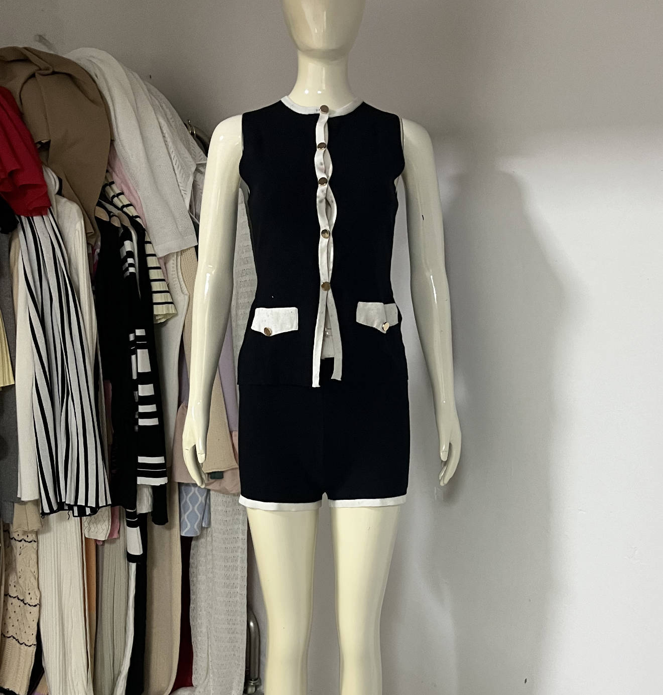 Style Knitted Button French Sleeveless Summer Suits