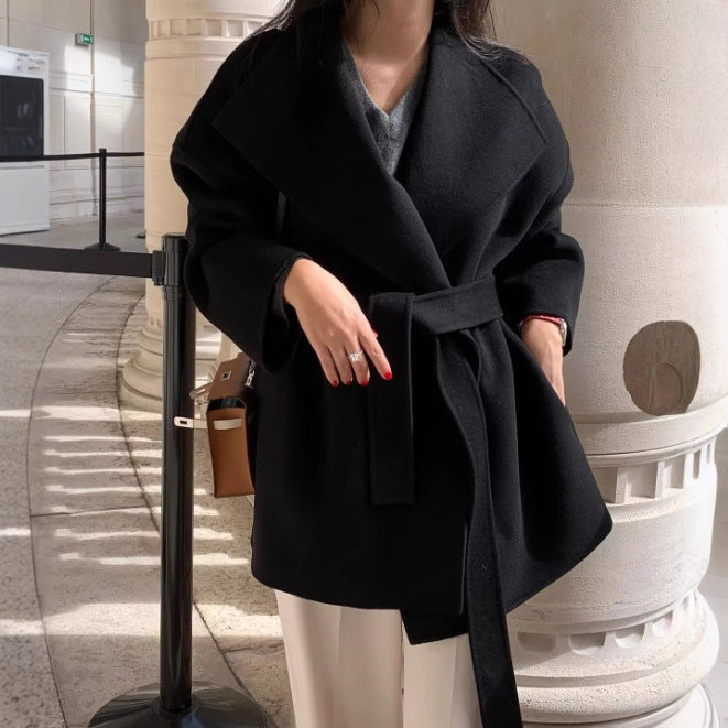 Women's Retro Lapels Slimming Solid Color Woolen Coats