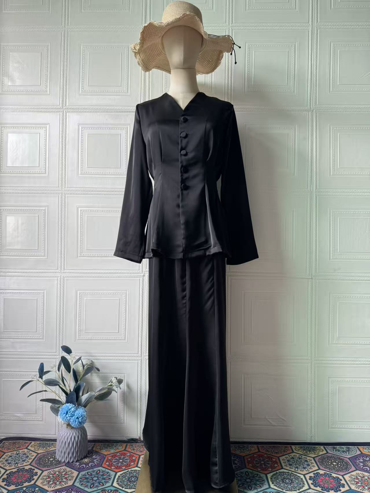 Women's Solid Color Long-sleeved Long Dress Graceful Suits