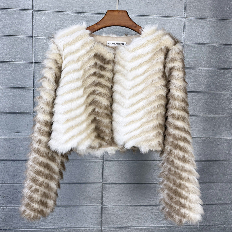 Women's Dyed Pointed Jacquard Faux Fox Imitation Coats