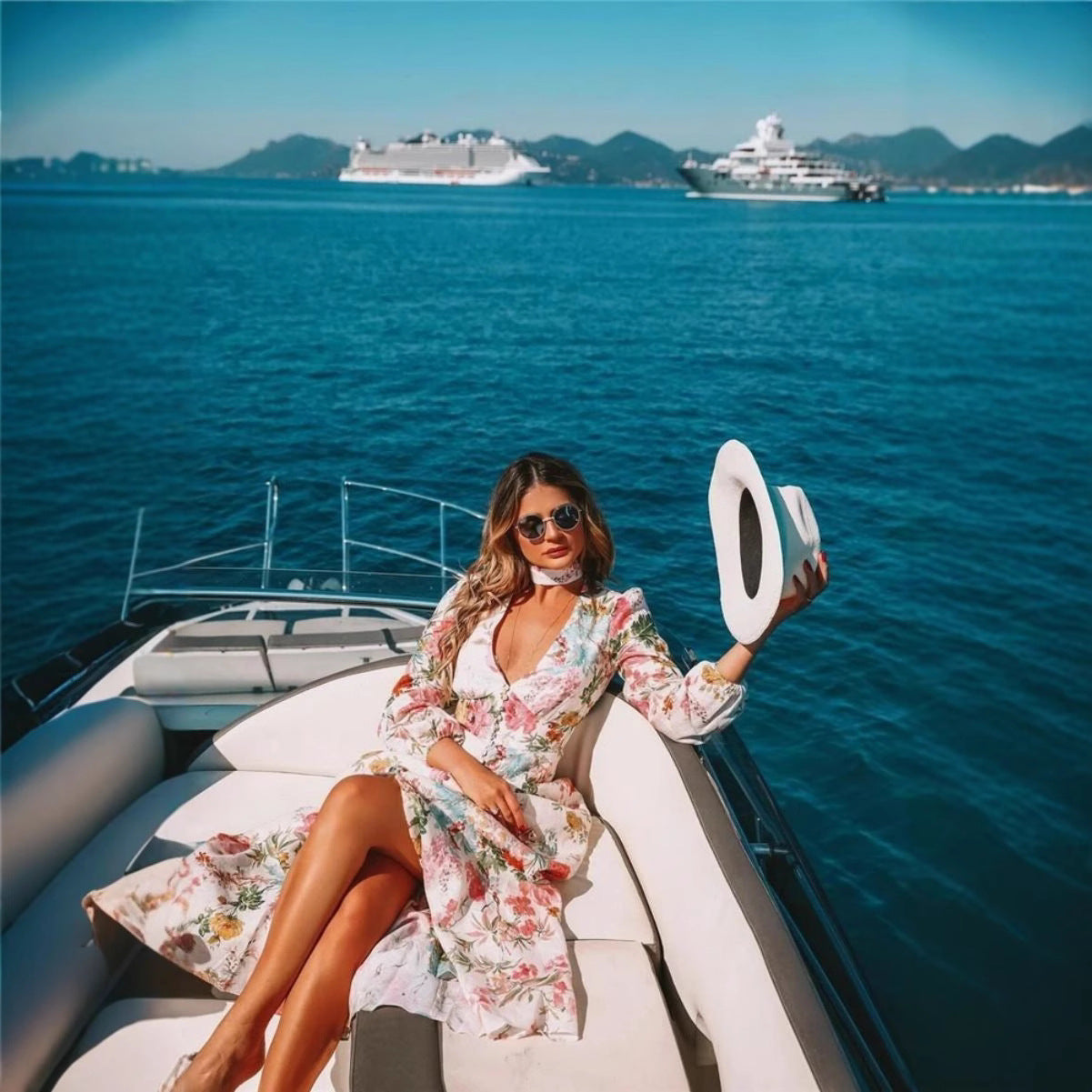 Romantic Floral Print Deep Long Sleeve Big Hem Dresses