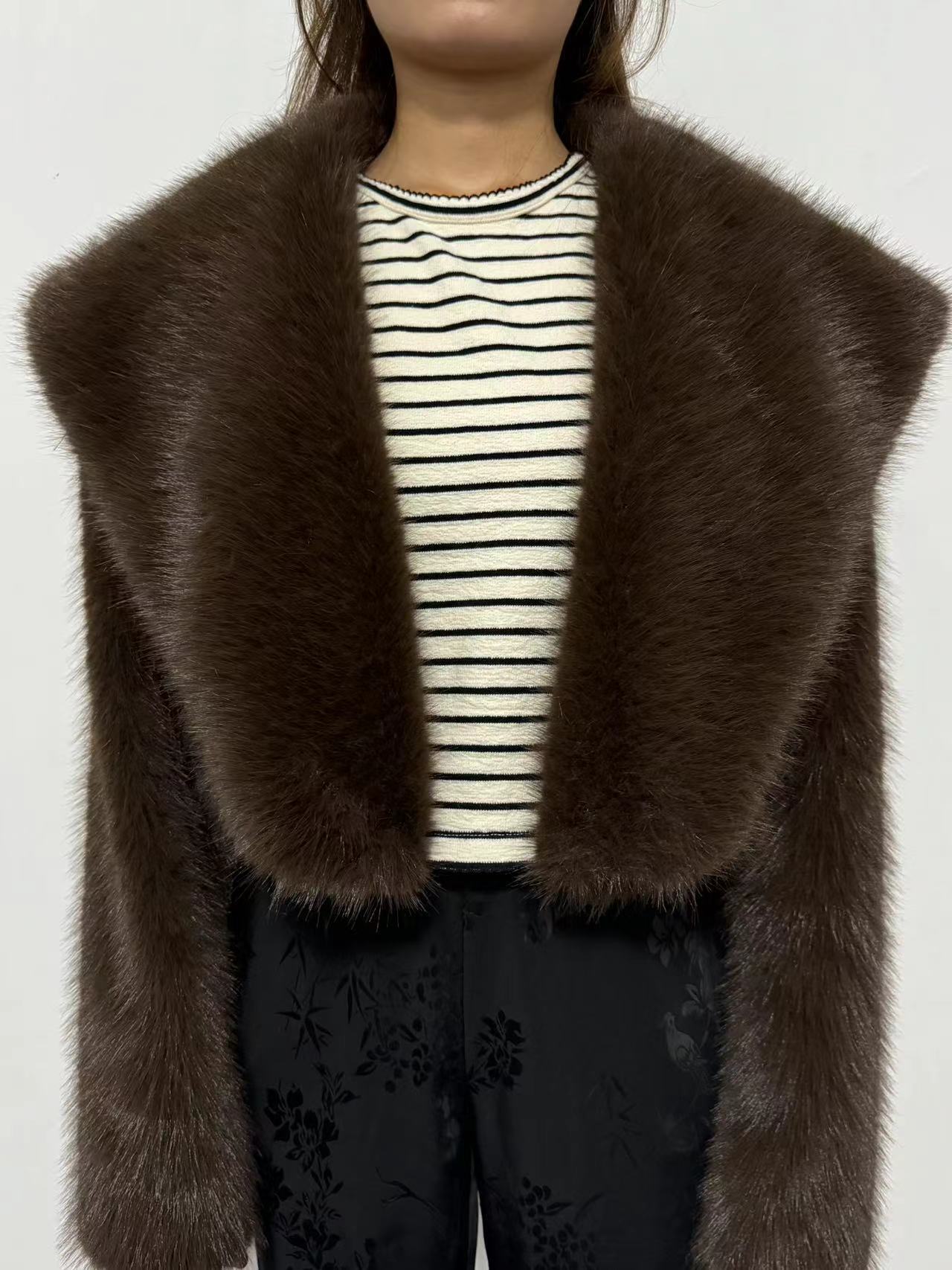 Women's Imitation Fur Fashionable Long Sleeve Coats