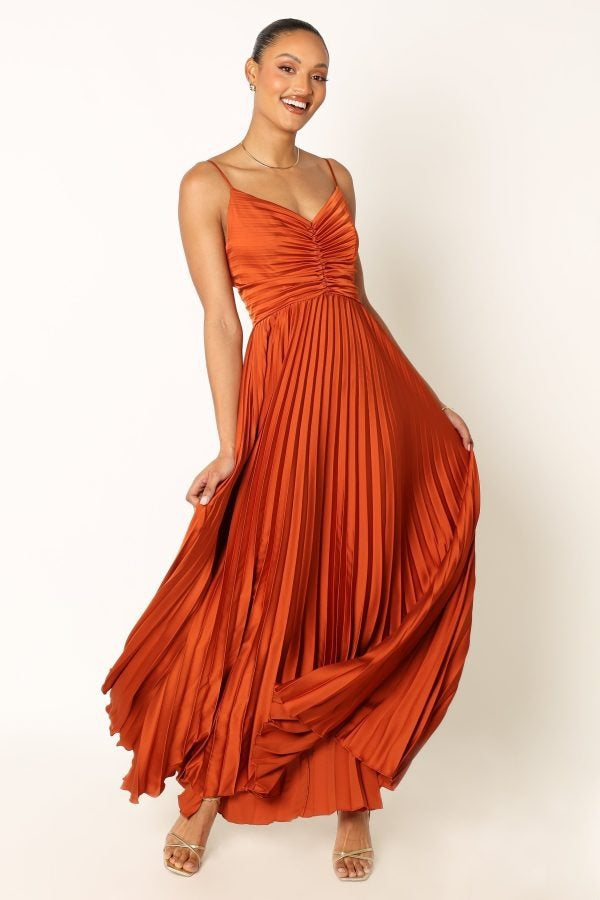 Elegant Graceful Sling Backless Long Pleated Dresses