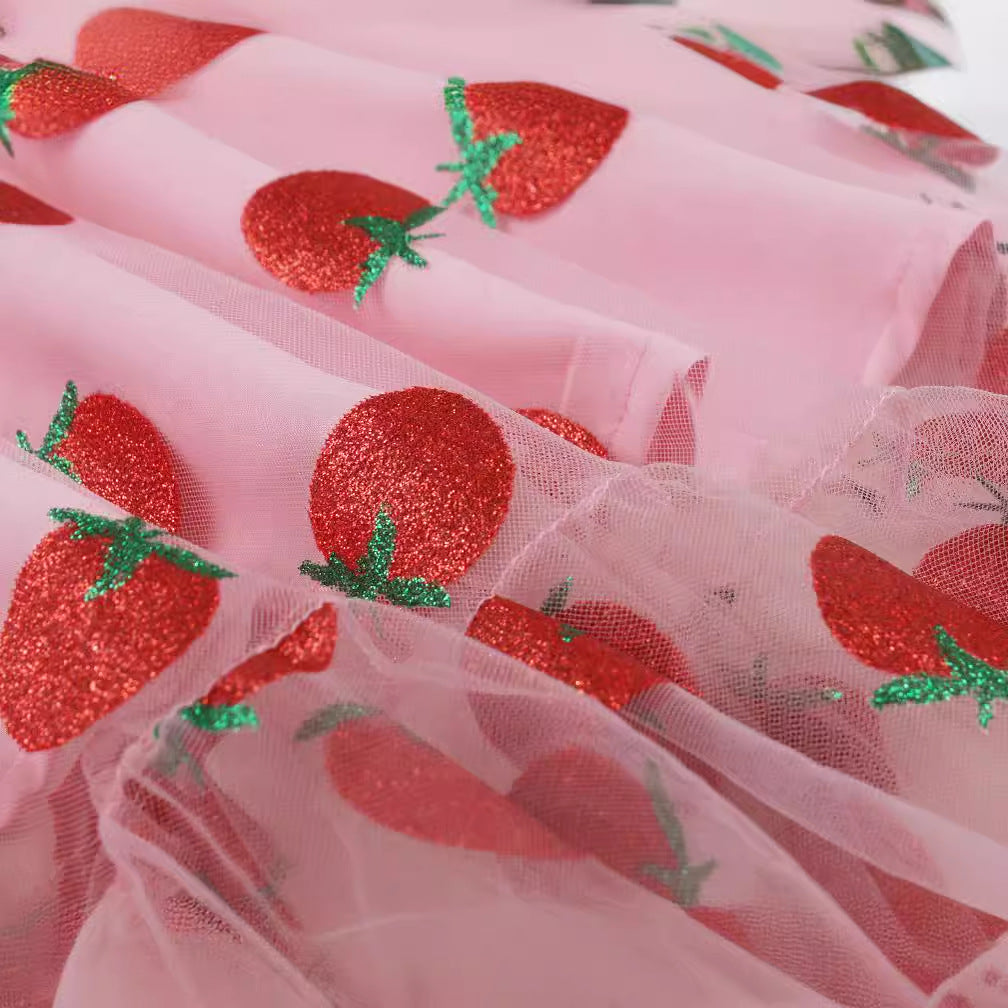 Strawberry Printed Slimming Mesh Tube Hepburn Style Dresses
