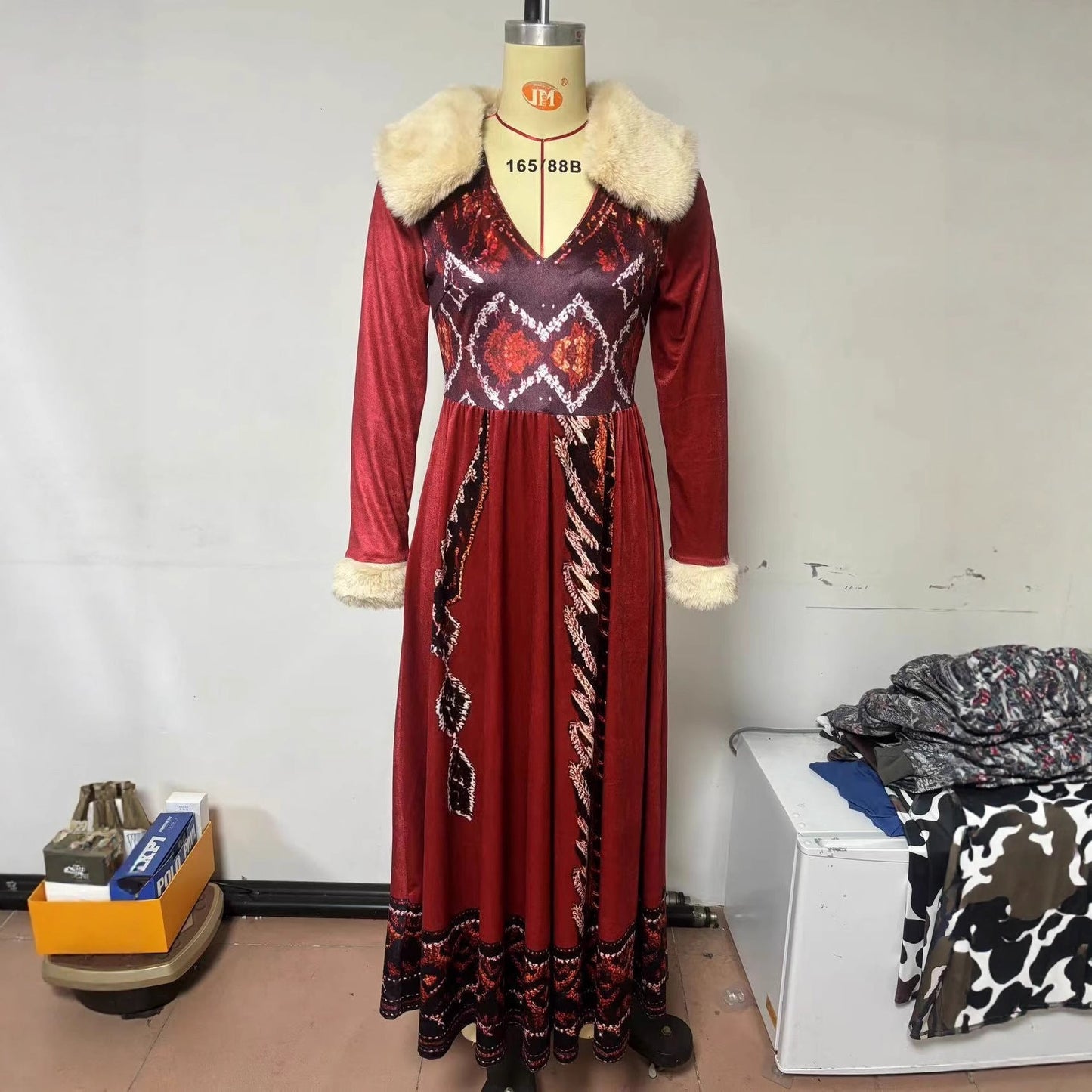 Women's Digital Printed Fur Collar Flannel Long Dresses