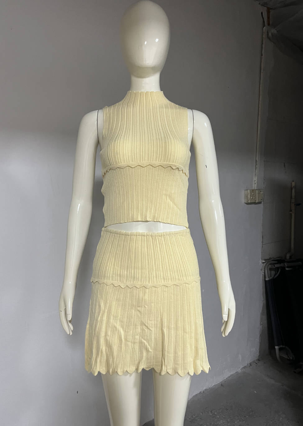 Classic Style Knitted Button French Sleeveless Suits