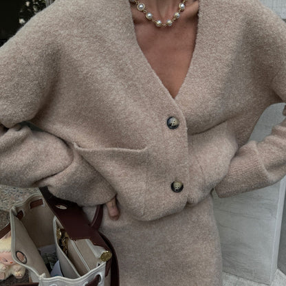 Wind Wool Loose Mid Waist A- Suits