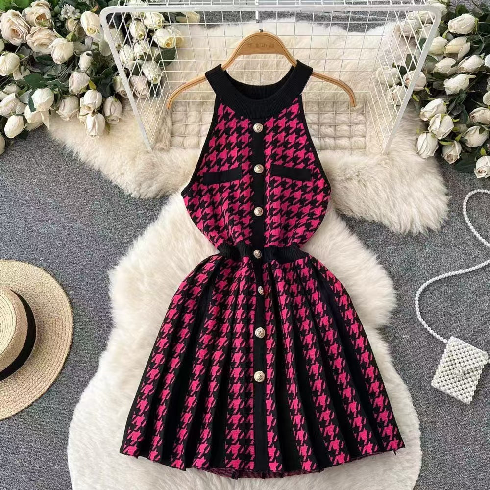 Women's Hot Sleeveless Large Swing Waist Classic Dresses