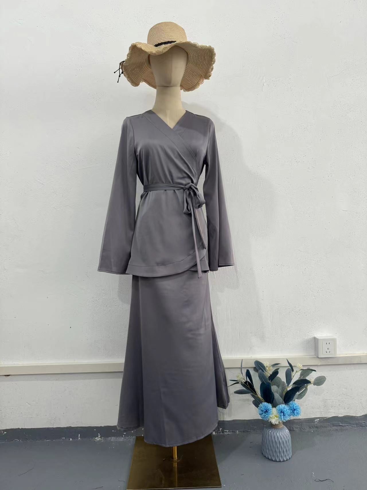 Women's Spring Satin Patchwork Design Long Dress Suits