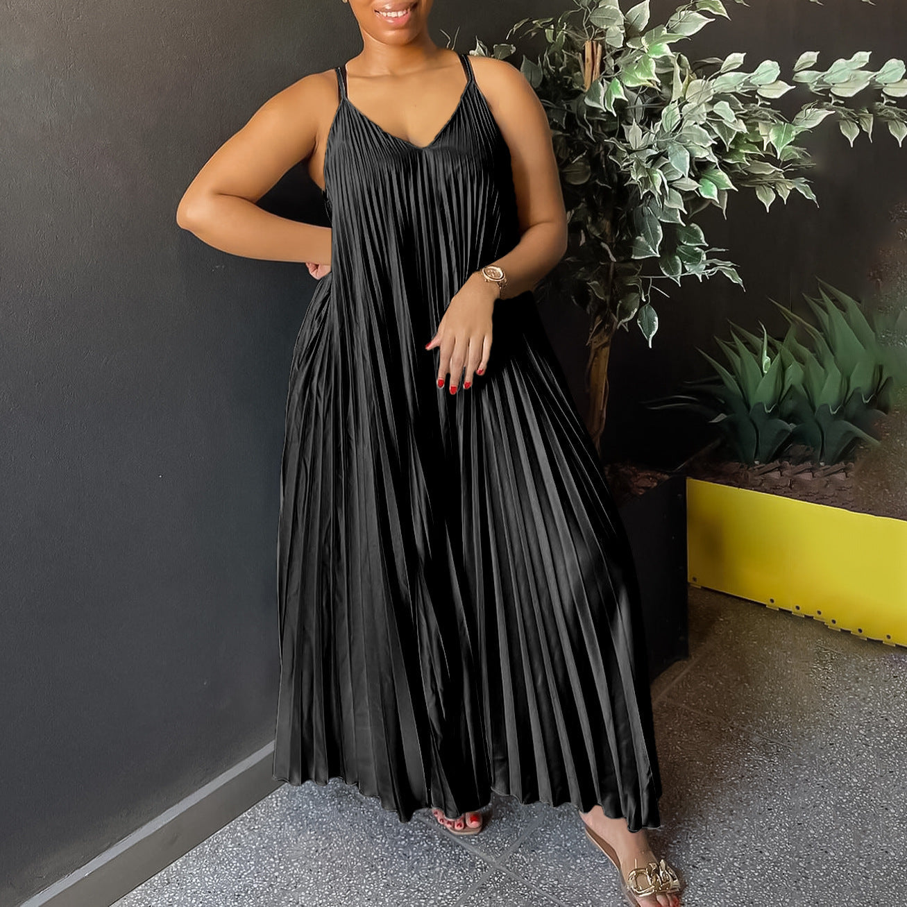 Women's Sling Pleated Sexy Fashion A- Line Dresses