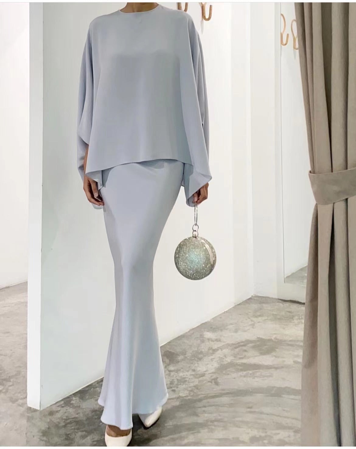 Slouchy Glamorous Popular Pearl Mop Dress Suits
