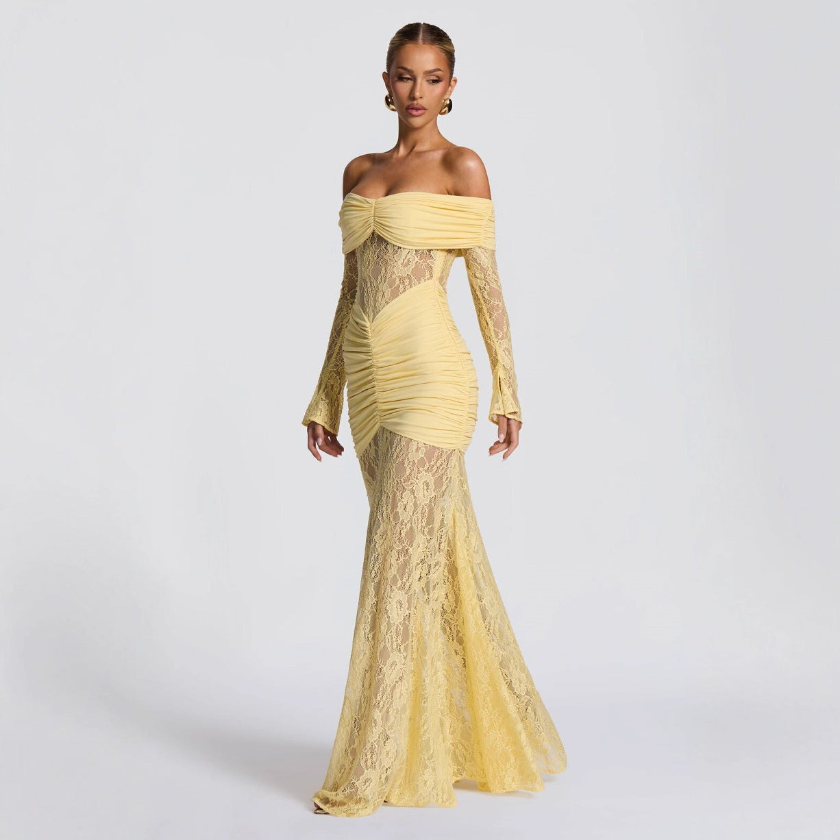 Women's Elegant Halter Lace Long Dress Fashion Dresses