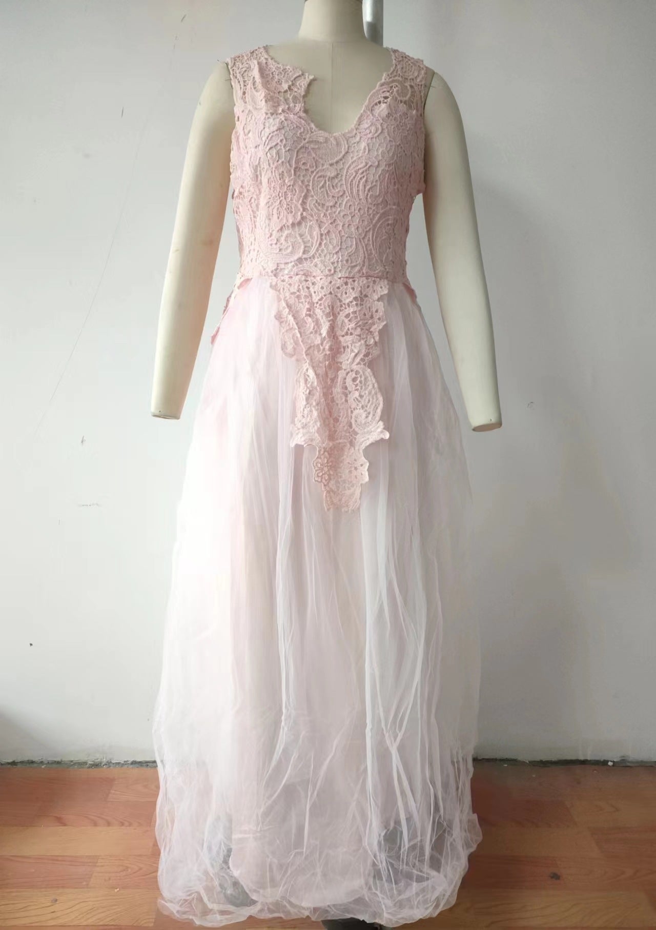 Women's Unique New Classic Lace Dress Wedding Dresses