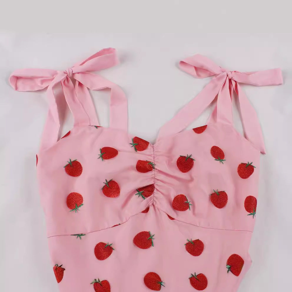 Strawberry Printed Slimming Mesh Tube Hepburn Style Dresses