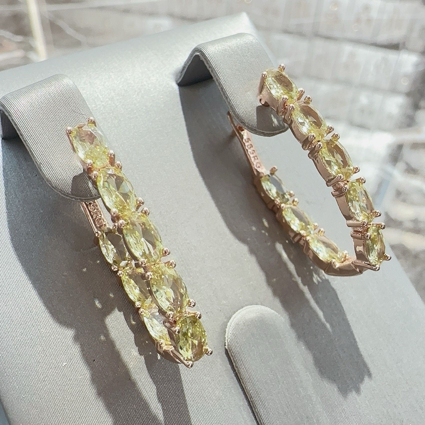 Design Lvzuan V-shaped Personality Affordable Luxury French Texture Temperament Wild Ear Clip