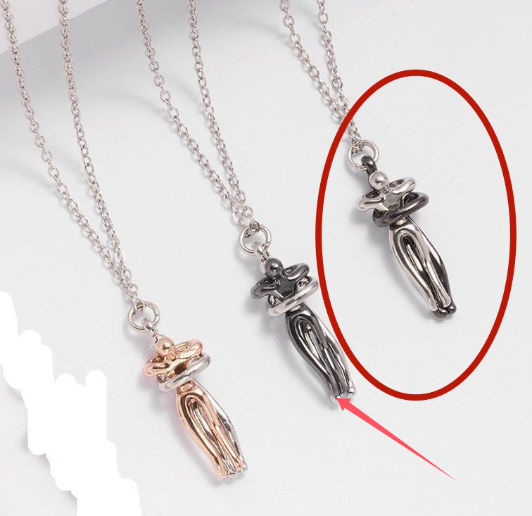 Couple Hug Necklace Romantic Men And Women