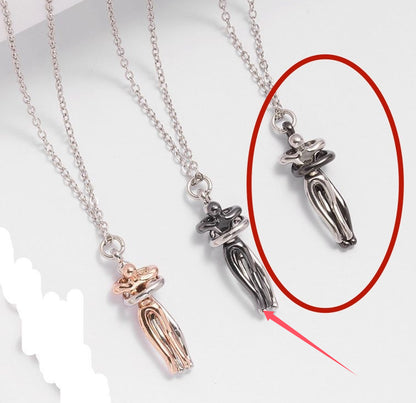 Couple Hug Necklace Romantic Men And Women
