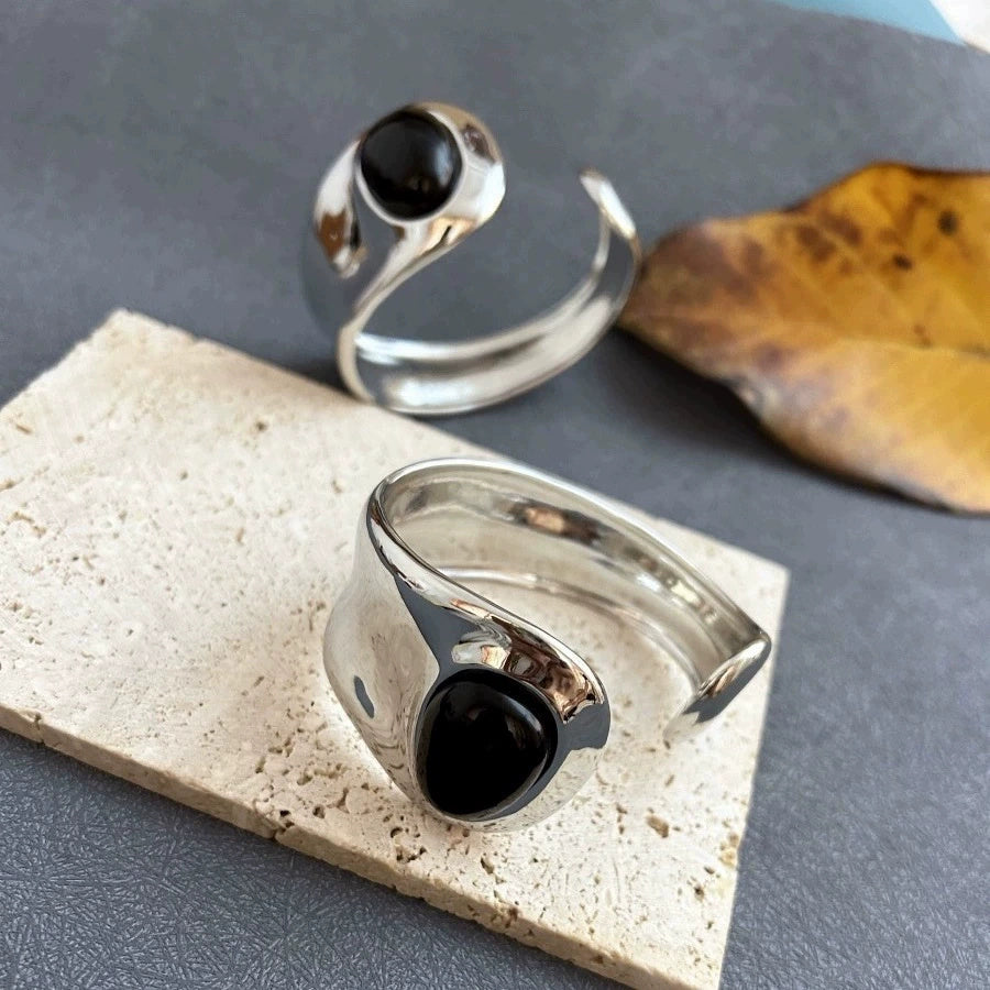 Obsidian Irregular Wide Surface Line Ring