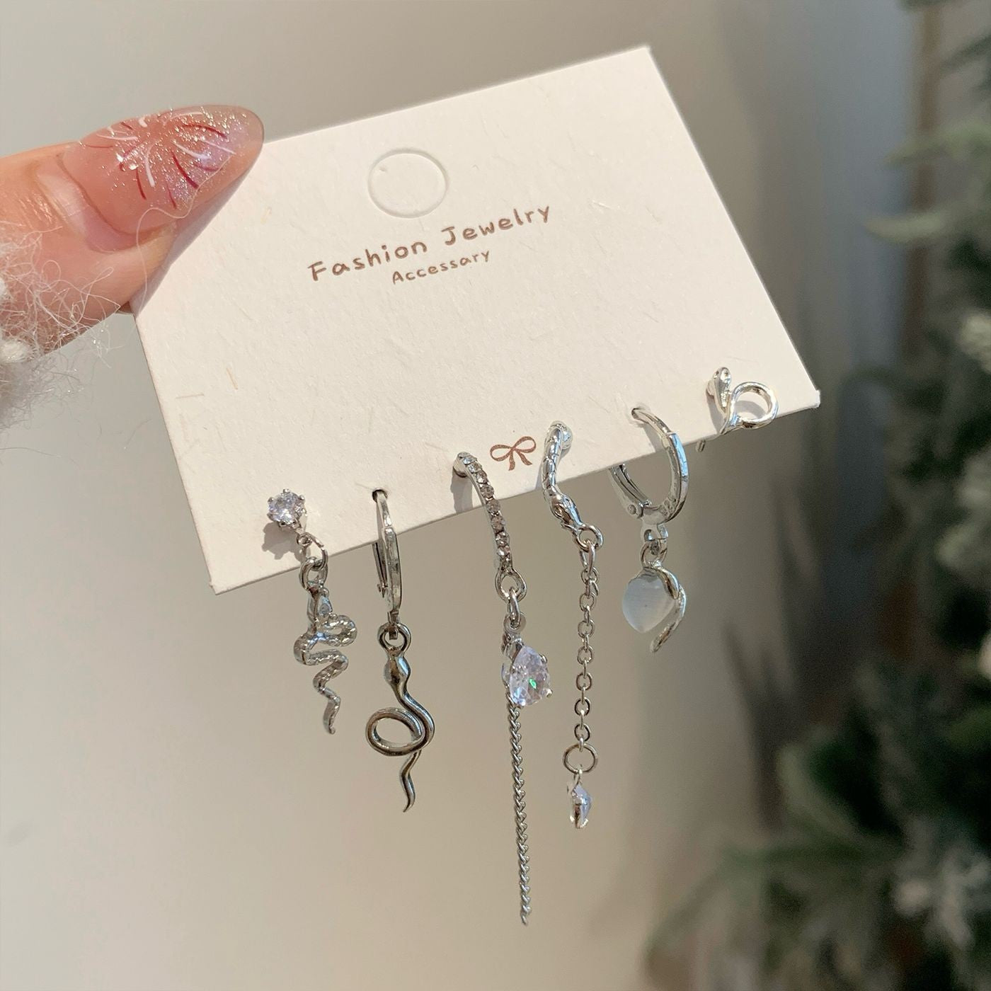 Minimalist Personality Love Butterfly Ear Clip Suit Female