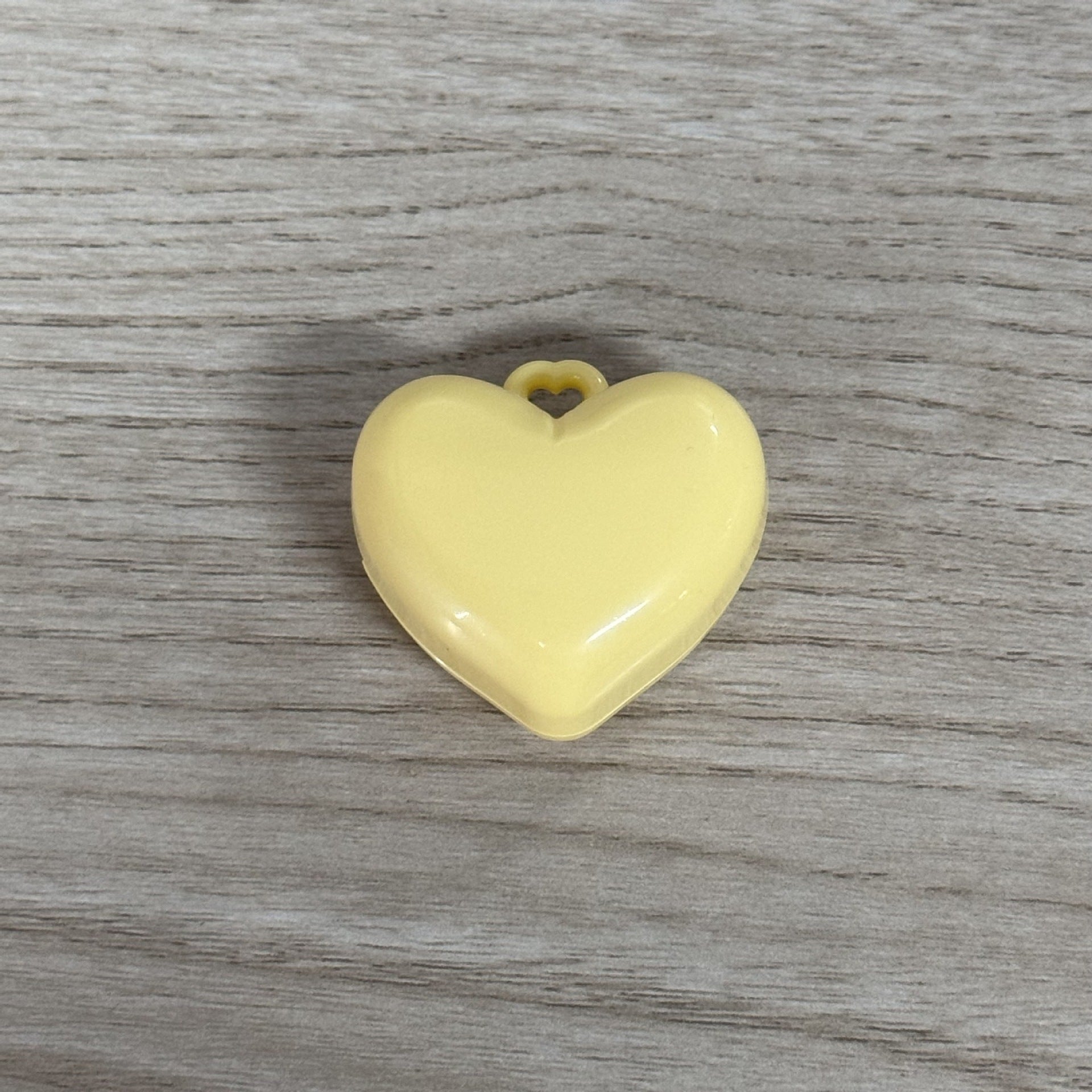 Makeup Blue White Heart Shape Key Chain New