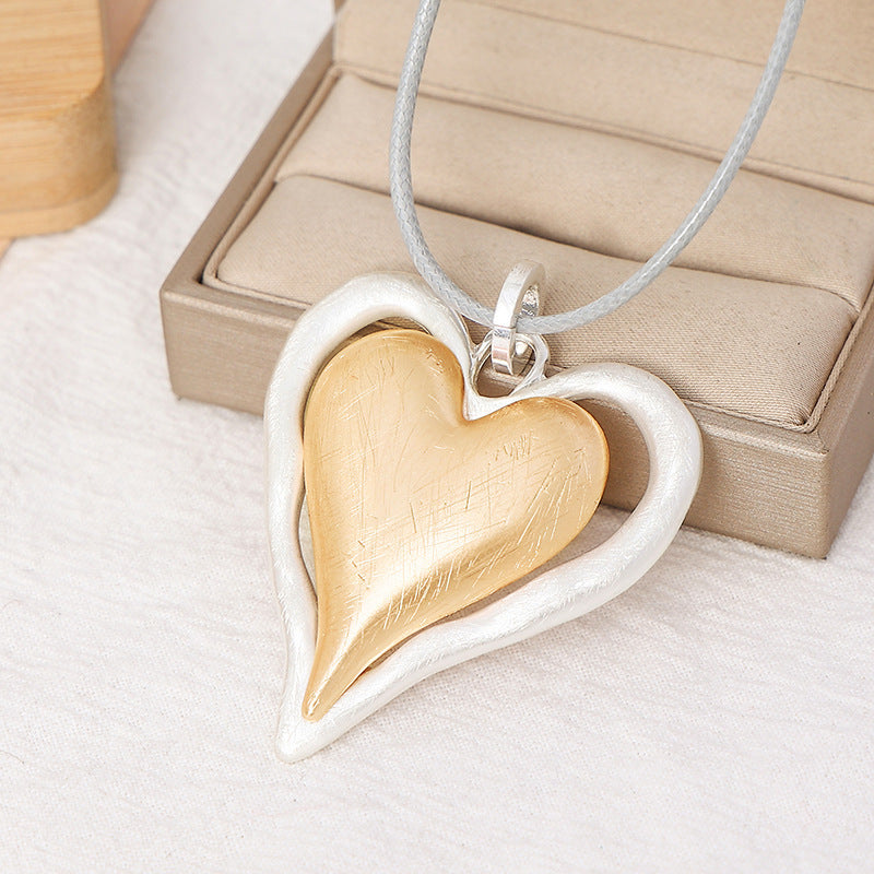 Peach Heart Two-color Classic Geometric Women's Long Metal Sweater Chain