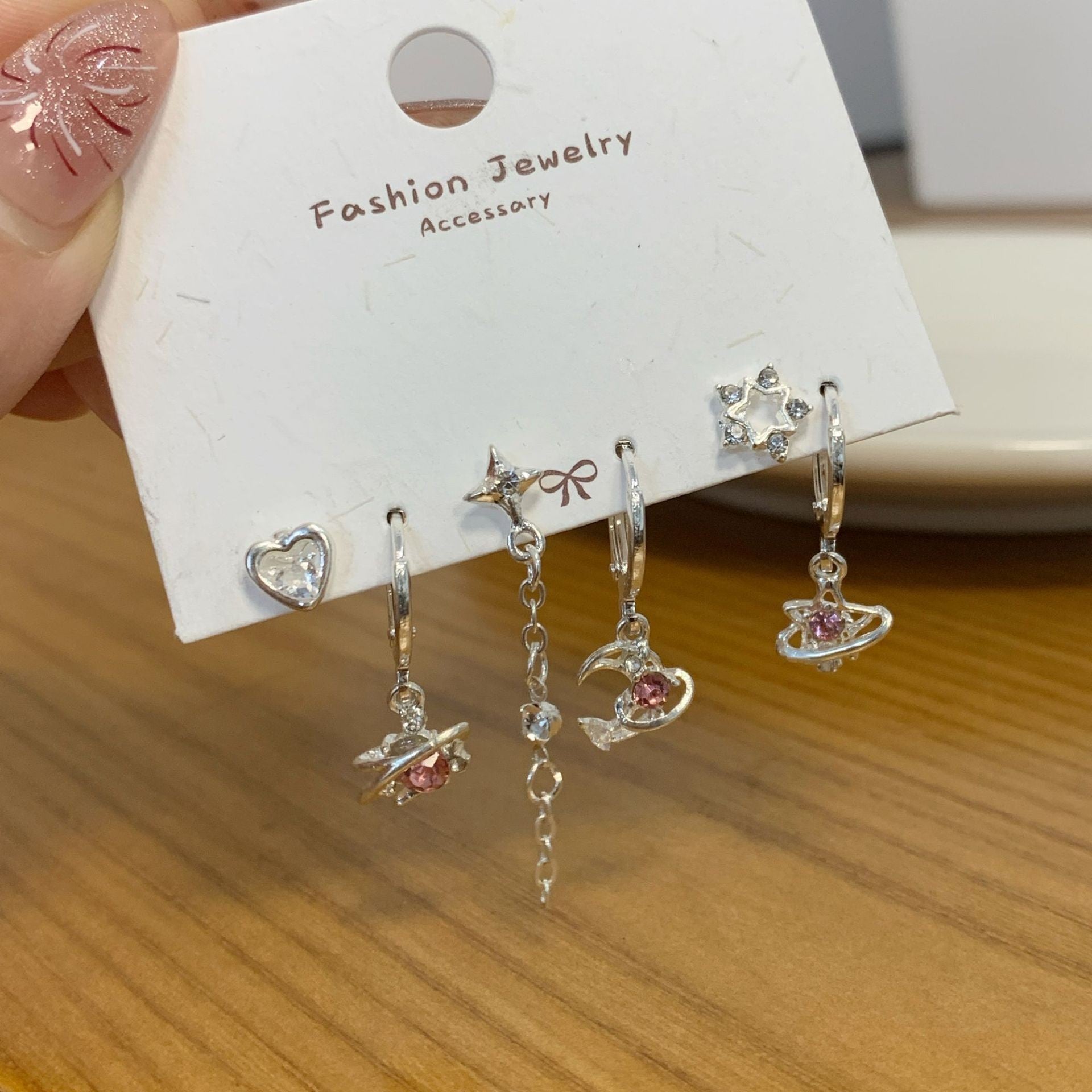 Minimalist Personality Love Butterfly Ear Clip Suit Female